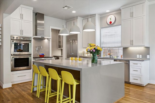 2514 Mcclendon Street, Houston, TX 77030