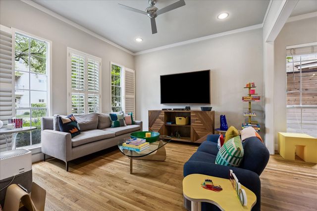 2514 Mcclendon Street, Houston, TX 77030