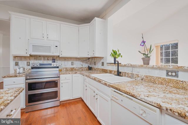 6671 CLARKES MEADOW DR, Bealeton, VA 22712