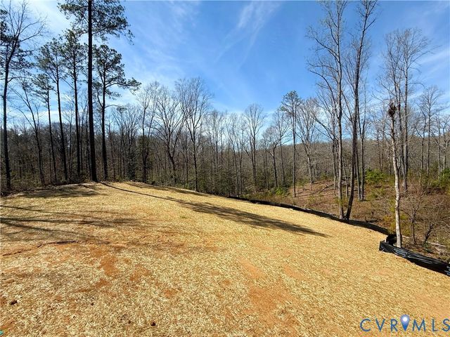 4041 Tredon Rd, Mechanicsville, VA 23111
