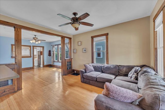 1235 Grove AVENUE, Racine, WI 53405