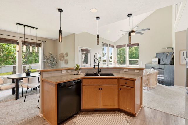 2109 S F St, Spokane, WA 99224