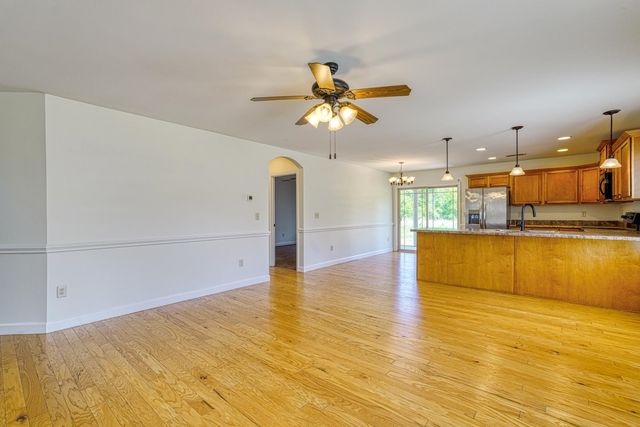 343 Robin Helton Drive, Boiling Springs, SC 29316