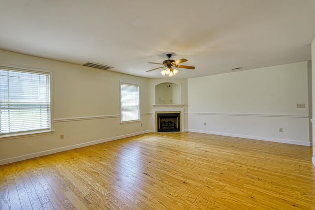 343 Robin Helton Drive, Boiling Springs, SC 29316