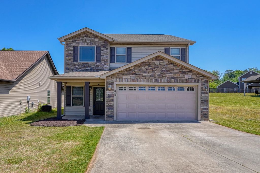 343 Robin Helton Drive, Boiling Springs, SC 29316