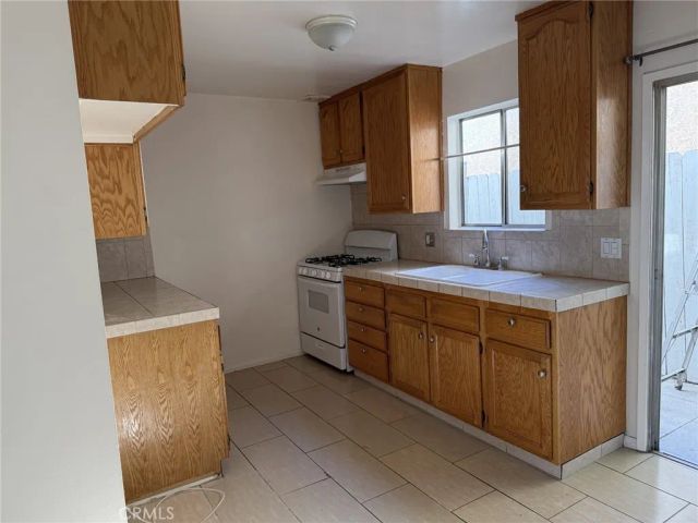 1953 N Parish Place, Burbank, CA 91504