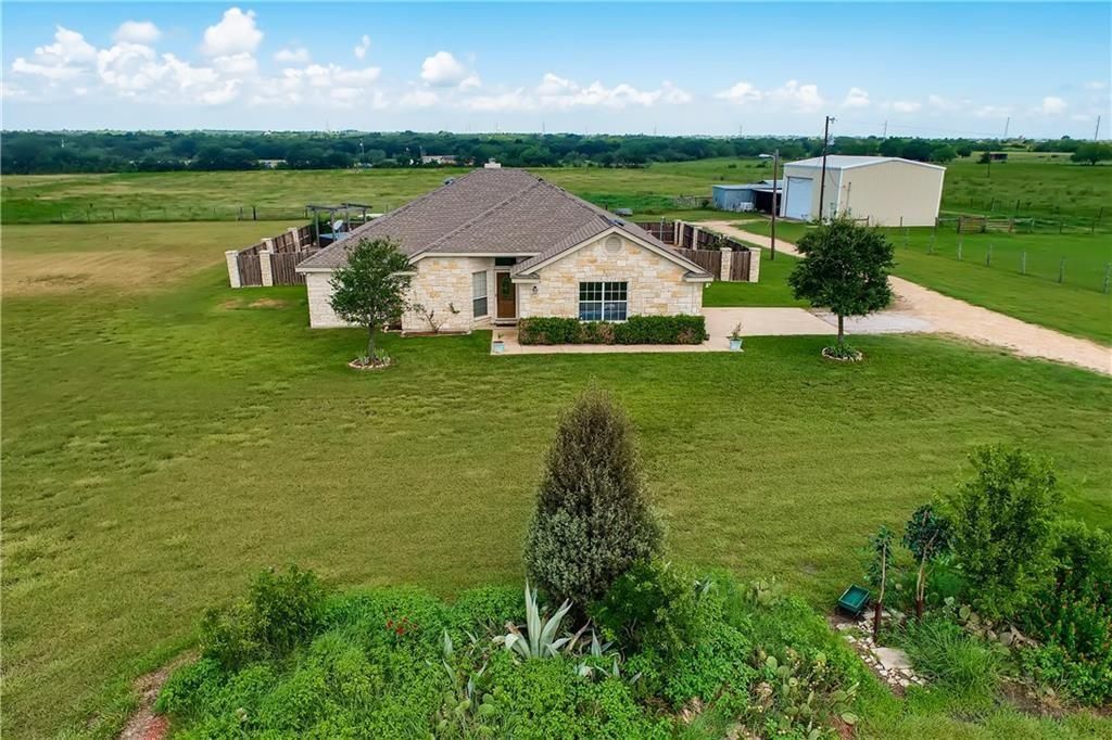 12242 Ballerstedt RD, Elgin, TX 78621