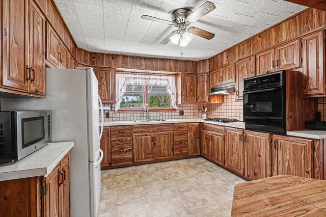 1921 N Huron Road, Tawas City, MI 48763