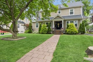 253 E 2Nd Ave, Roselle Boro, NJ 07203
