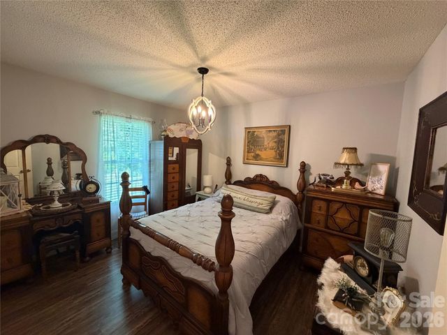 110 E Pine Street, Maiden, NC 28650