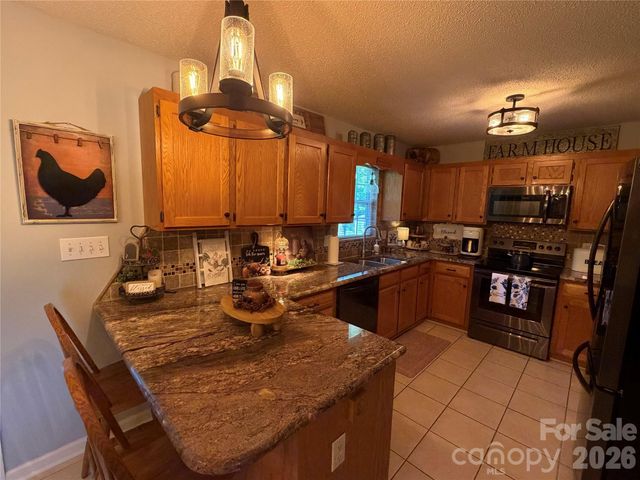 110 E Pine Street, Maiden, NC 28650