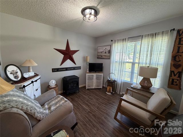 110 E Pine Street, Maiden, NC 28650