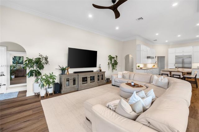 2589 Mayfair Ln 0, Weston, FL 33327