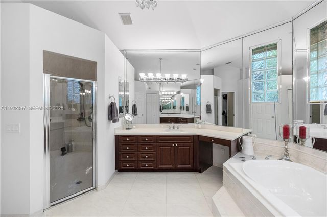 2589 Mayfair Ln 0, Weston, FL 33327