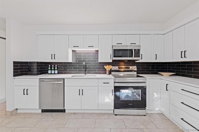 1102 N Ford Street N, Golden, CO 80403