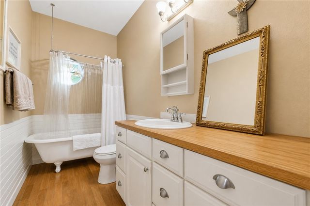 790 E Emerson Lane, Fayetteville, AR 72701
