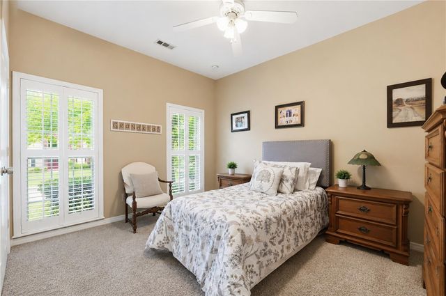 790 E Emerson Lane, Fayetteville, AR 72701