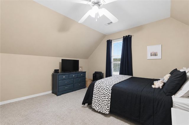 790 E Emerson Lane, Fayetteville, AR 72701
