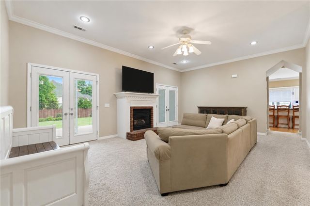 790 E Emerson Lane, Fayetteville, AR 72701