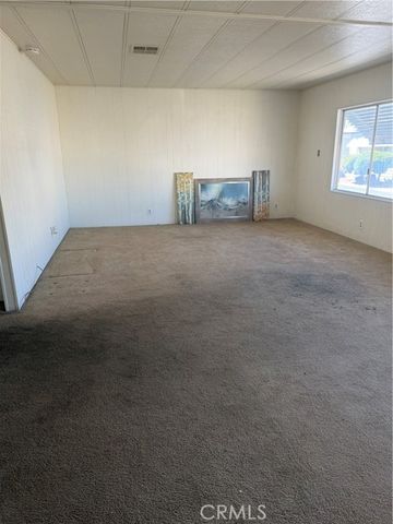 9391 California Ave 13, Riverside, CA 92503