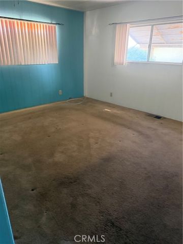 9391 California Ave 13, Riverside, CA 92503