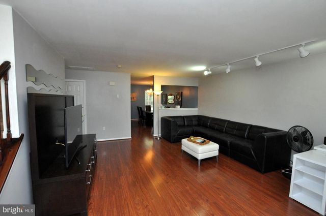 107 WHISPER CT, Burlington, NJ 08016