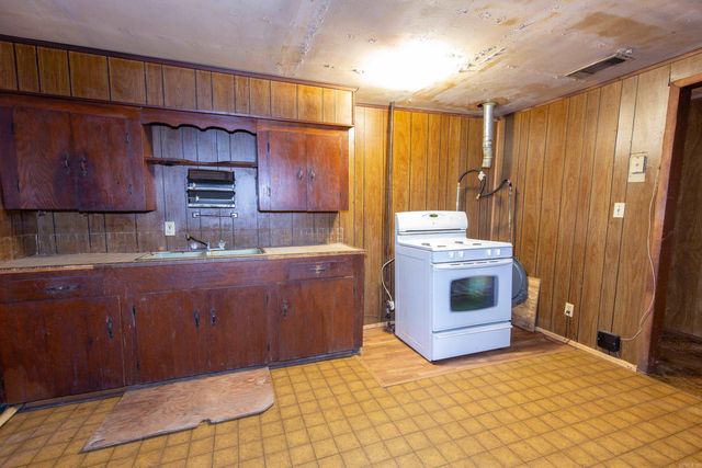 910 Ray Rd., Jacksonville, AR 72076