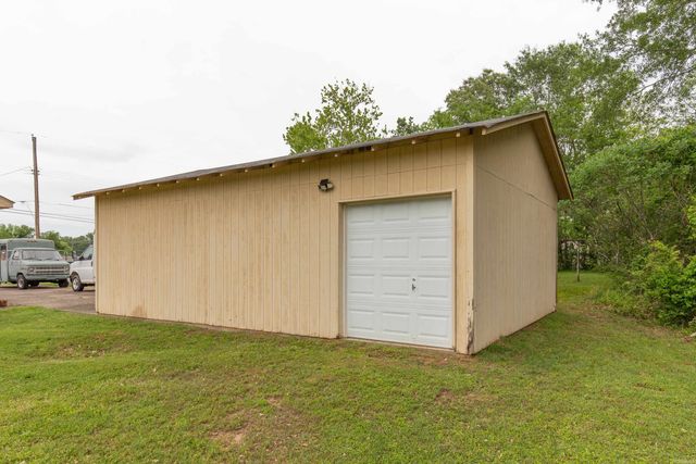 910 Ray Rd., Jacksonville, AR 72076