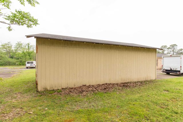 910 Ray Rd., Jacksonville, AR 72076