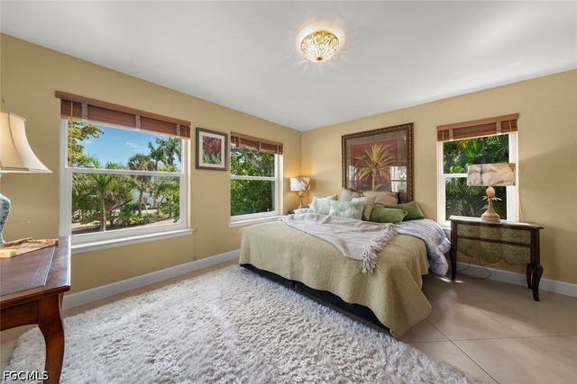 500 Kinzie Island CT, Sanibel, FL 33957