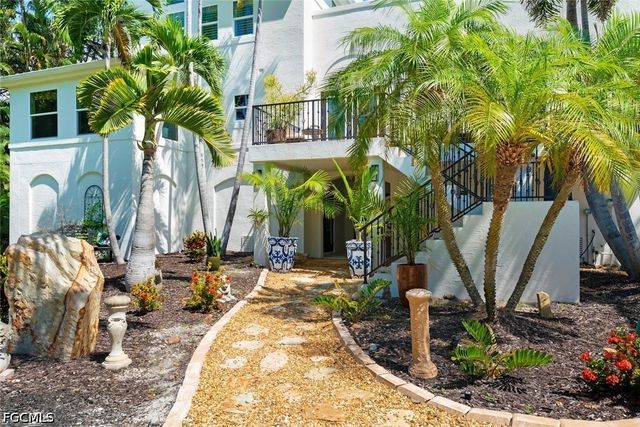 500 Kinzie Island CT, Sanibel, FL 33957