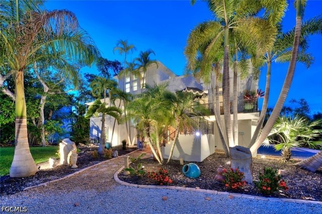 500 Kinzie Island CT, Sanibel, FL 33957