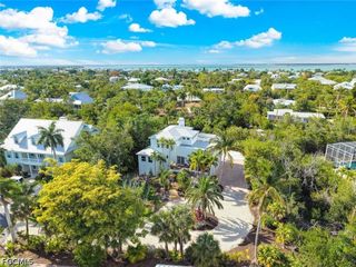 500 Kinzie Island CT, Sanibel, FL 33957
