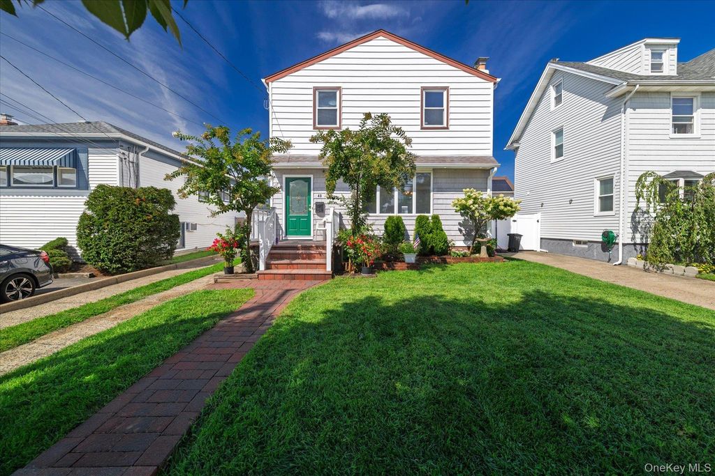 48 W Windsor Parkway, Oceanside, NY 11572 — photo 3