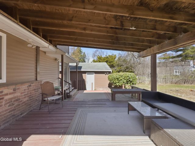 138 Birchwood Drive, Guilderland, NY 12303