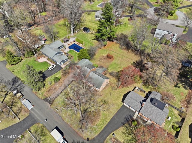 138 Birchwood Drive, Guilderland, NY 12303
