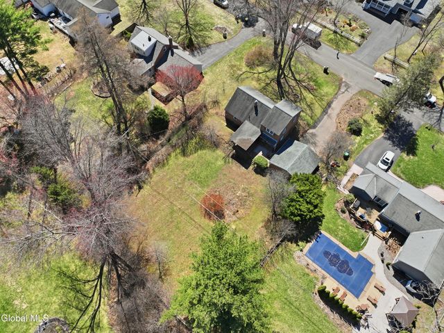 138 Birchwood Drive, Guilderland, NY 12303