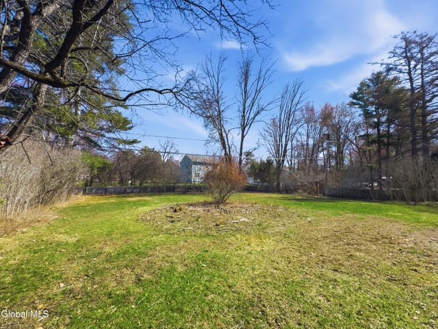 138 Birchwood Drive, Guilderland, NY 12303