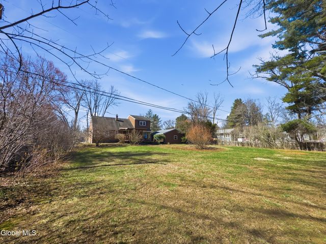 138 Birchwood Drive, Guilderland, NY 12303