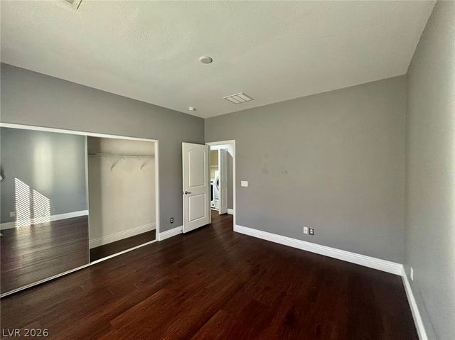 8273 Settlers Inn Court, Las Vegas, NV 89178