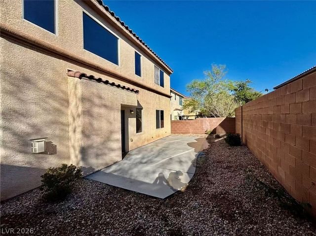 8273 Settlers Inn Court, Las Vegas, NV 89178