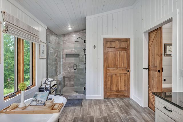 262 Brushy Rd, Centerville, TN 37033