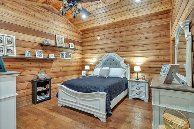 262 Brushy Rd, Centerville, TN 37033