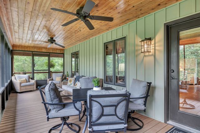 262 Brushy Rd, Centerville, TN 37033