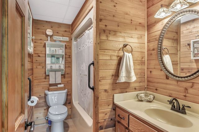 262 Brushy Rd, Centerville, TN 37033