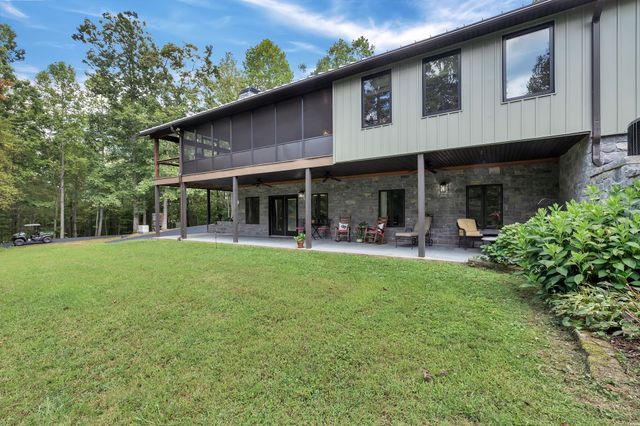 262 Brushy Rd, Centerville, TN 37033