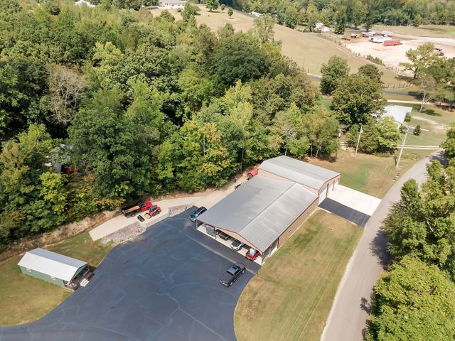 262 Brushy Rd, Centerville, TN 37033