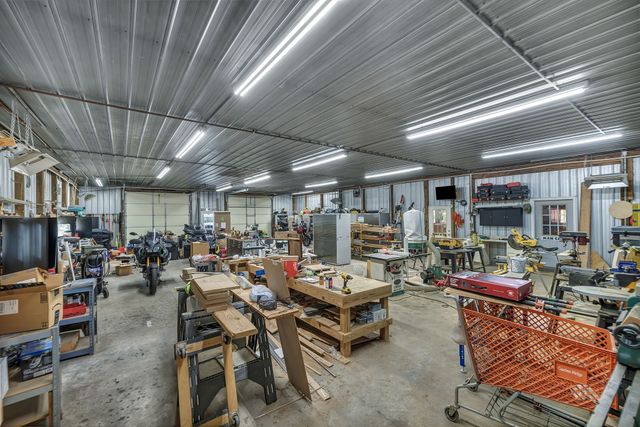 262 Brushy Rd, Centerville, TN 37033