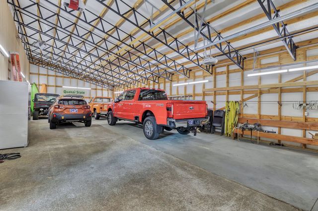 262 Brushy Rd, Centerville, TN 37033