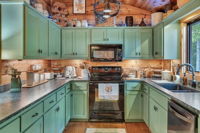 262 Brushy Rd, Centerville, TN 37033